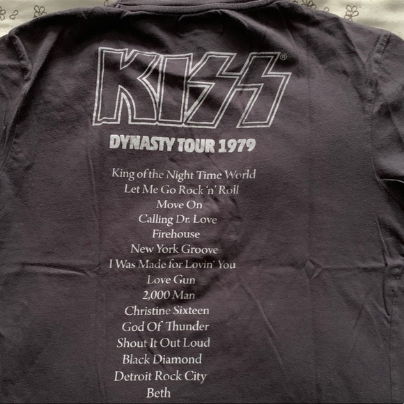 Kiss T-shirt - Picture 2 of 2
